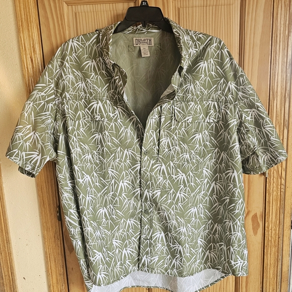 Duluth Trading Co Green and White Casual Button Down Shirt - Picture 2 of 8